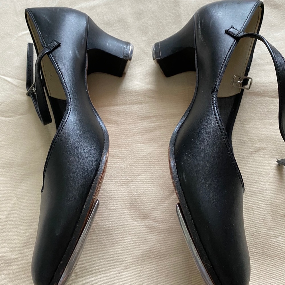 Black tap shoes - sz 9